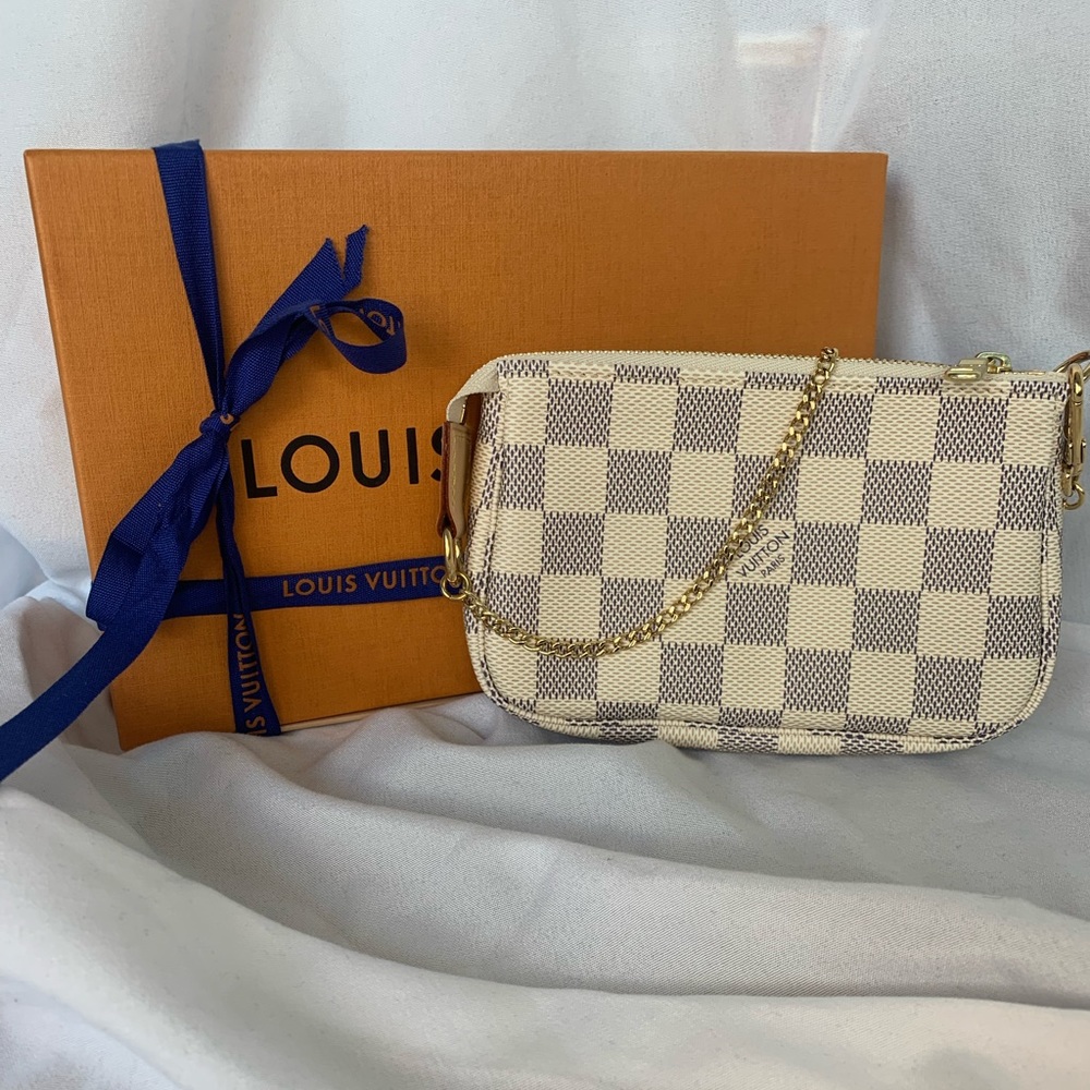 LOUIS VUITTON  MINI POCHETTE ACCESSOIRES